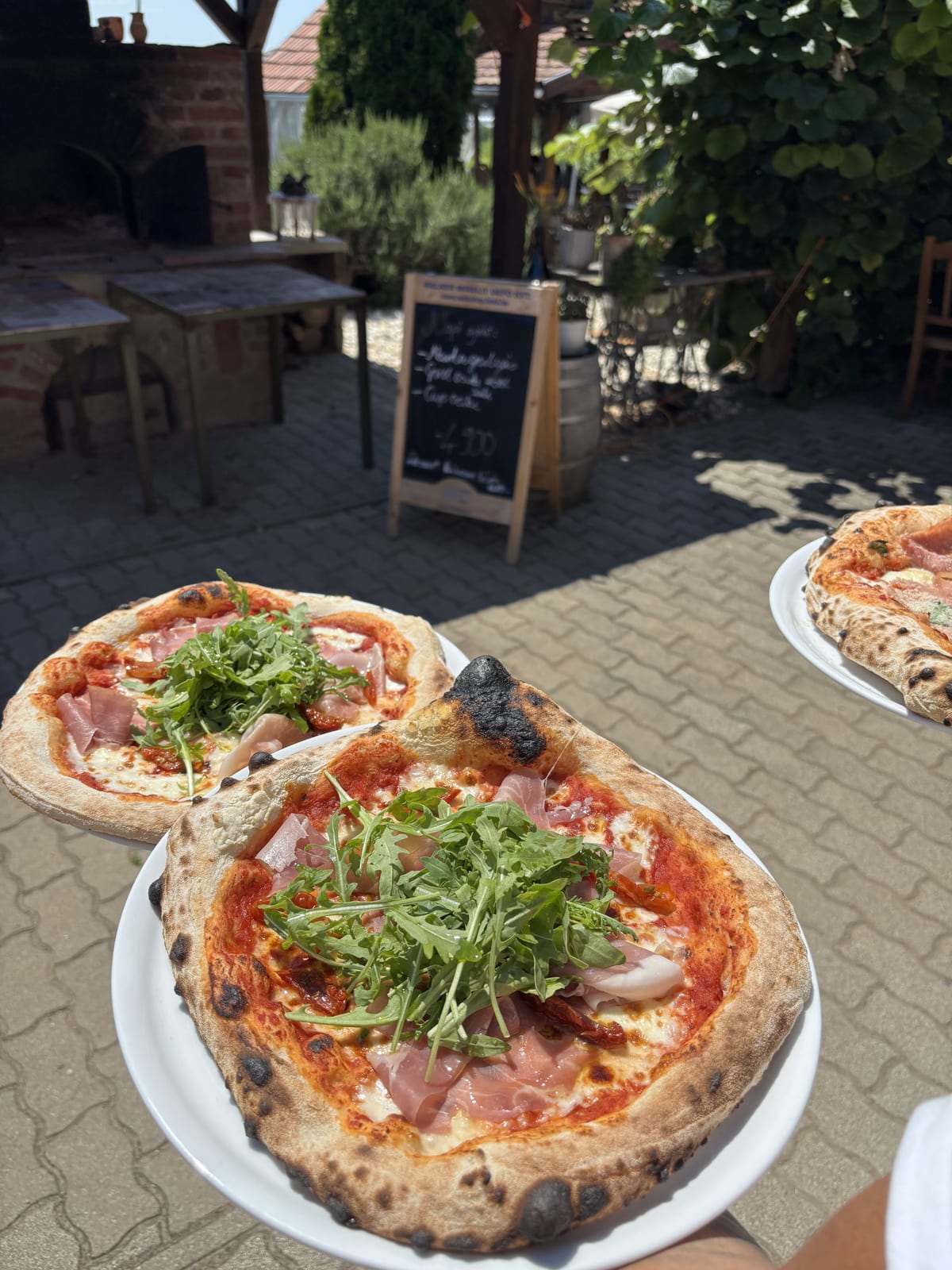 Aranycica Pizzéria – étel és hangulat Siklóson