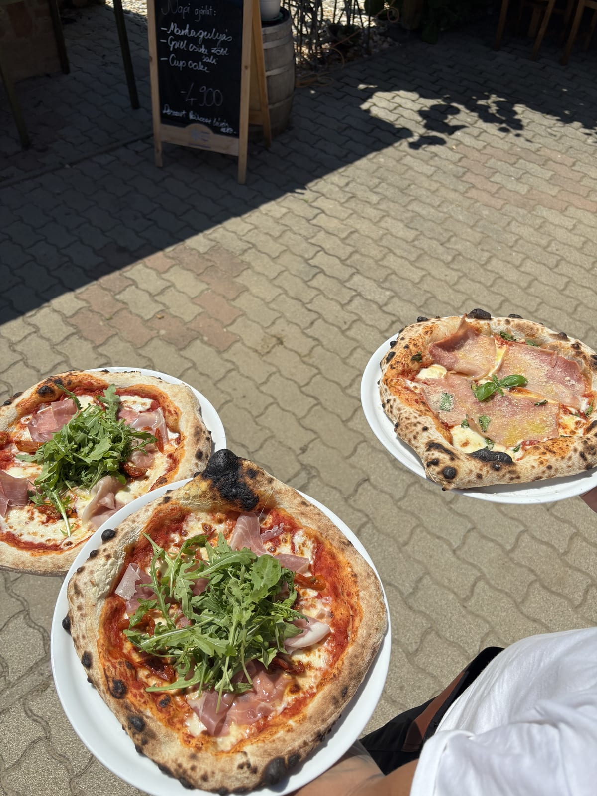 Aranycica Pizzéria – étel és hangulat Siklóson